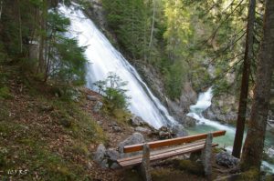 Der Tiefenbach bei Hochwasser