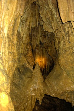 Schönsteinhöhle (Foto: S. Wölfel) Schönsteinhöhle (Foto: S. Wölfel)